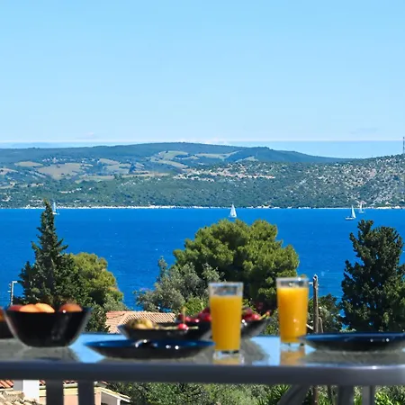 Pearl Lejlighed Nikiana