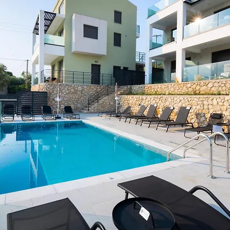 Pearl Apartment